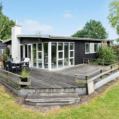 3 Bedroom Cozy In Juelsminde * Sonderby (Midtjylland)