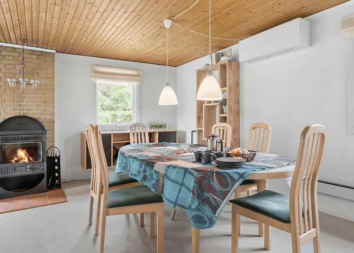 Vakantiehuis 3 Bedroom Cozy In Juelsminde